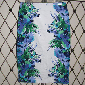 NY & CO white blue green floral pencil skirt 4